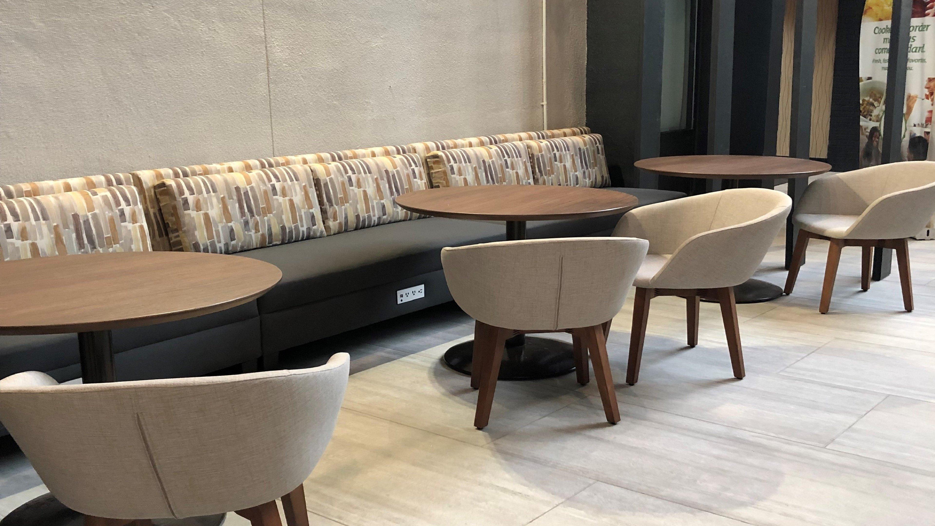 Holiday Inn Roanoke Airport - Conference Ctr By Ihg Esterno foto
