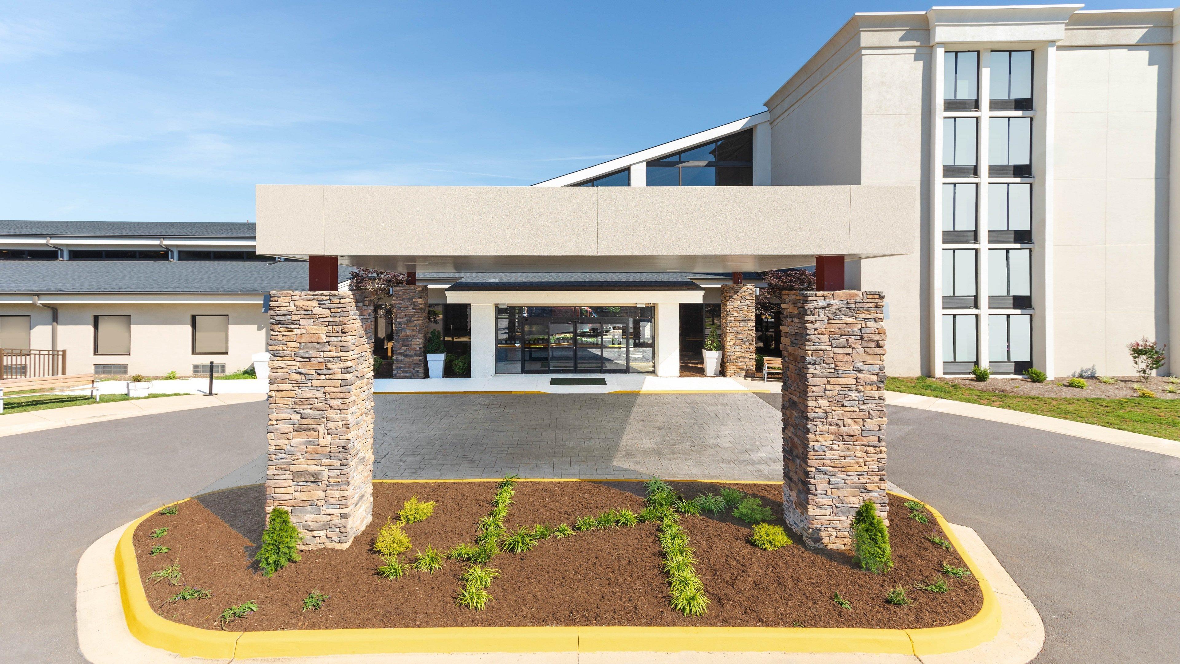 Holiday Inn Roanoke Airport - Conference Ctr By Ihg Esterno foto